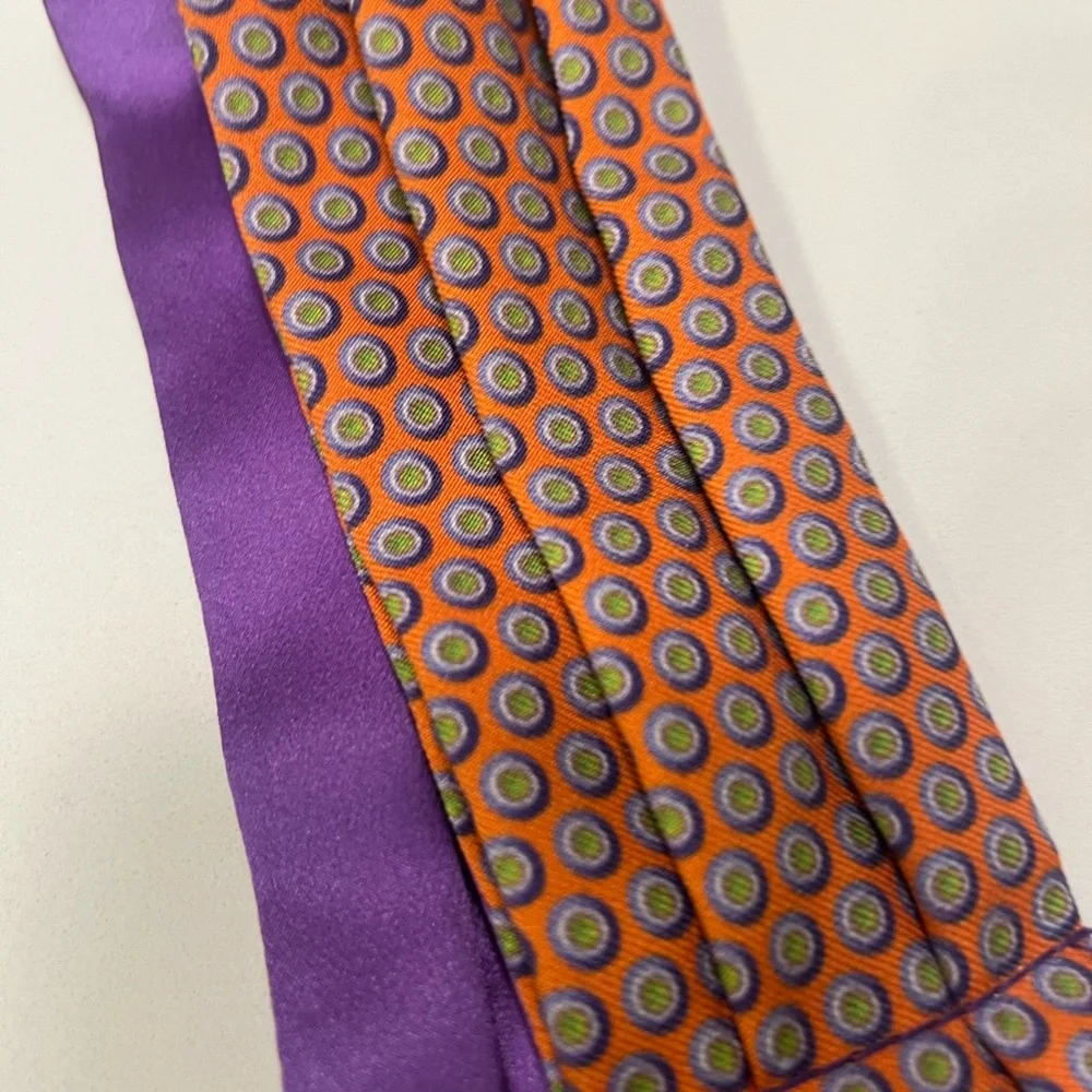 Paul Stuart Vibrant Purple Silk Accessory